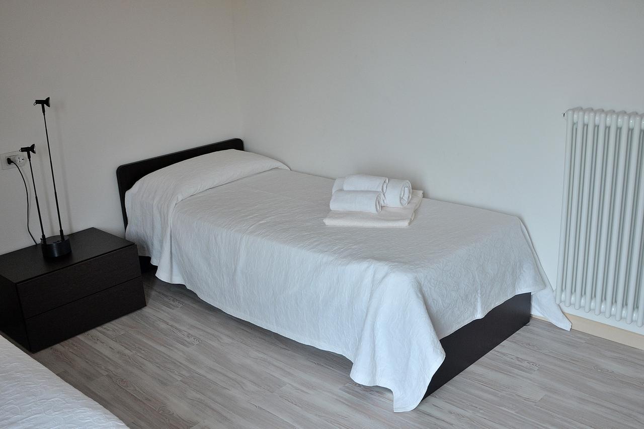 Residenza Alle Torri With Pool 토리델베나코 외부 사진