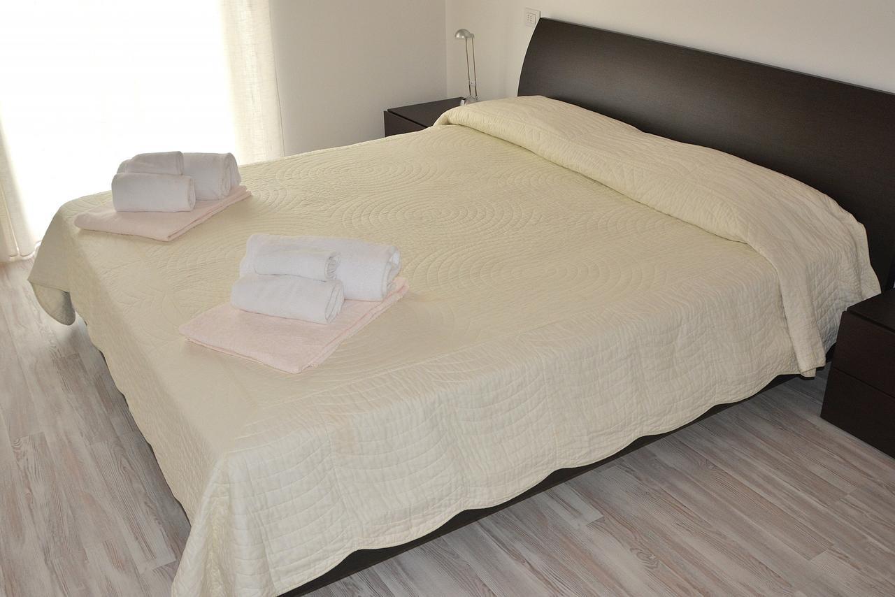 Residenza Alle Torri With Pool 토리델베나코 외부 사진