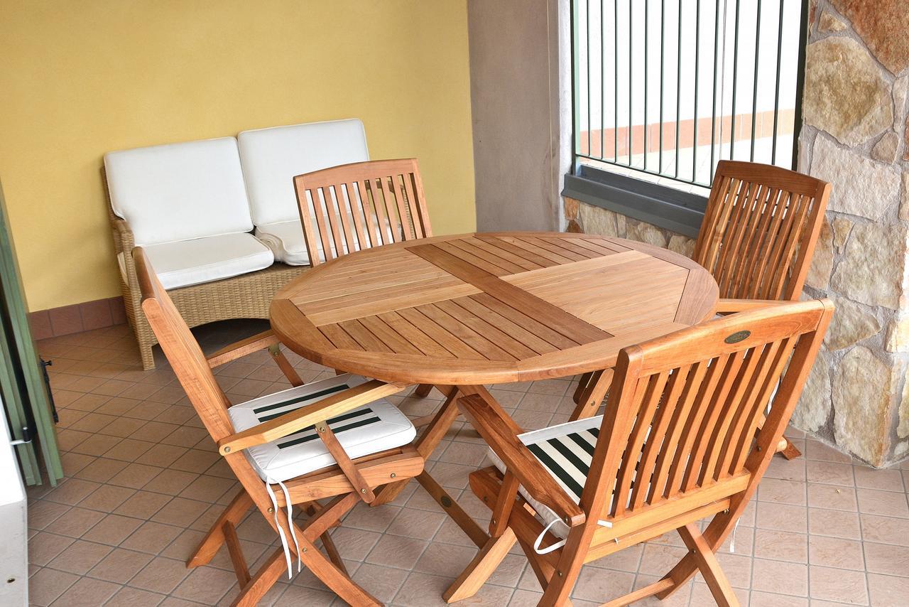 Residenza Alle Torri With Pool 토리델베나코 외부 사진